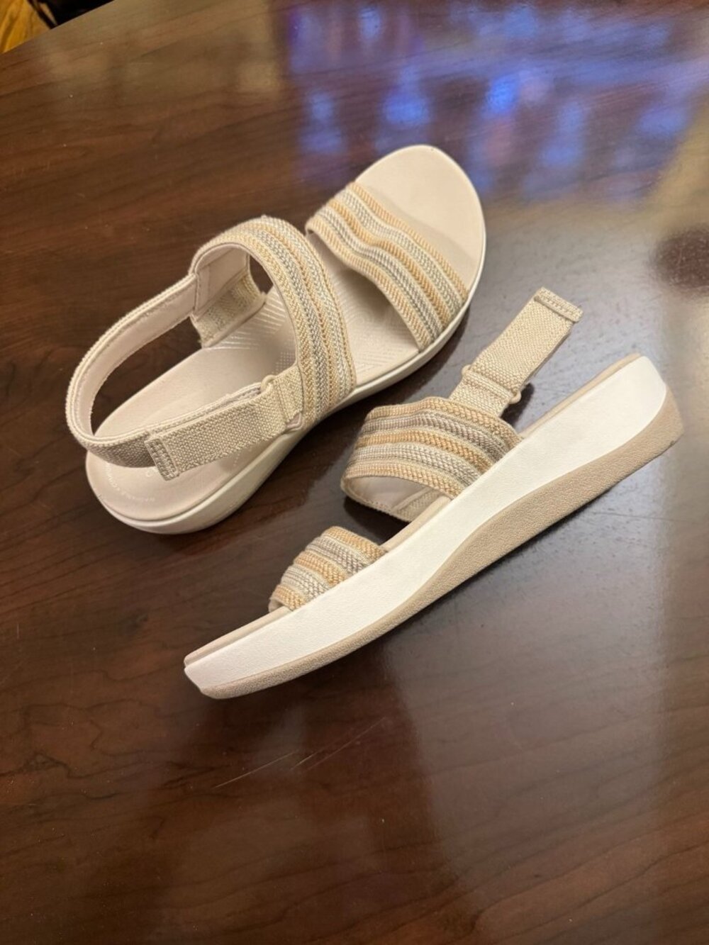Clarks Arla Stroll Cloudsteppers Beige Combo Comfort Sandals Wedge US 9 Resort - Picture 4 of 5